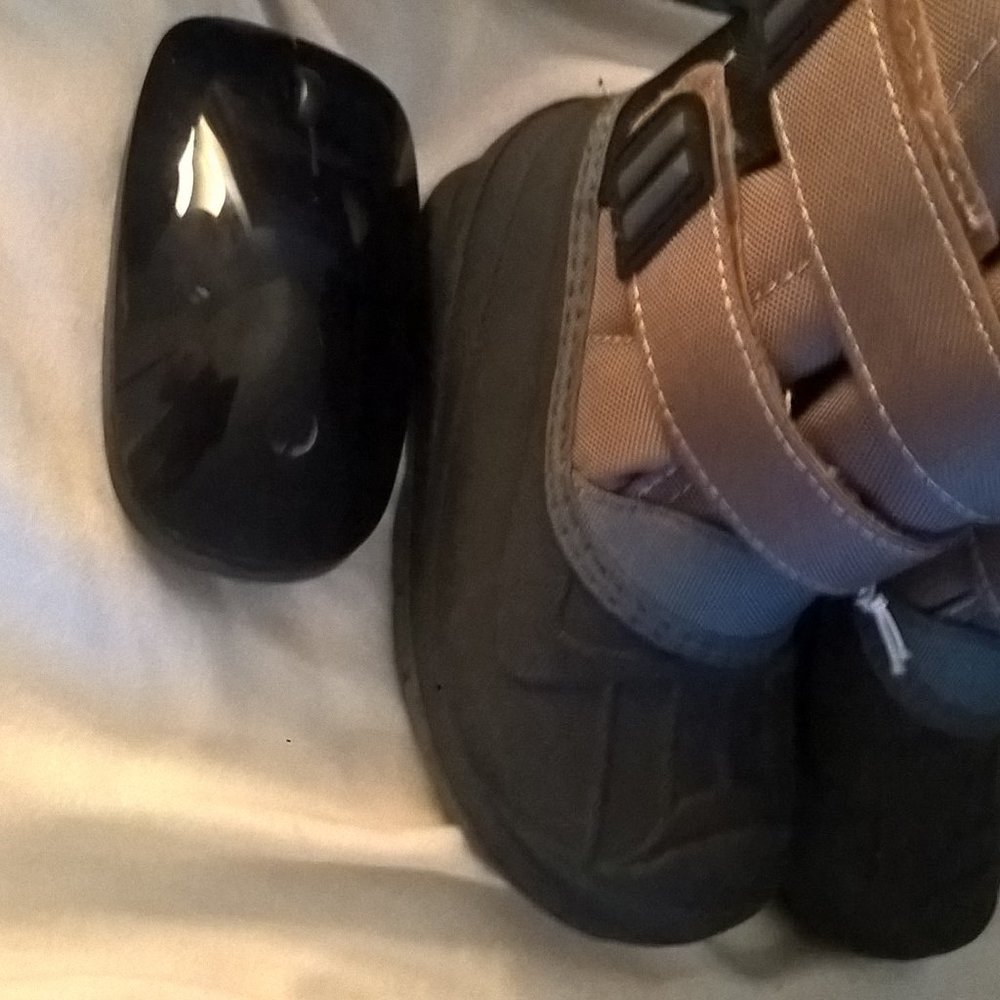 Cat & Jack toddler snow boots - Picture 6 of 7